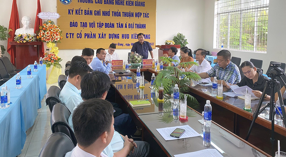KIẾN TRÚC TÂN A NỔI BẬT VỚI PHONG CÁCH CHÂU ÂU TẠI CÁC CÔNG TRÌNH BIỆT THỰ TÂN CỔ ĐIỂN
